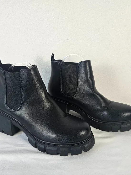 Soda Women's Faux Leather Chelsea Pull On Lug Ankle Boots Size 7.5 - Picture 5 of 10